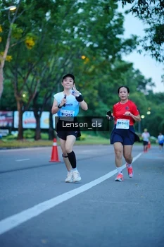 Runner Photo 2216993