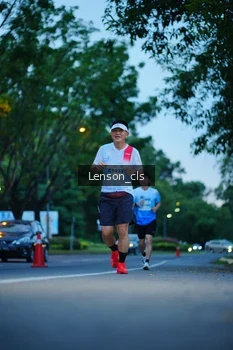 Runner Photo 2217132