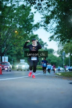 Runner Photo 2217237