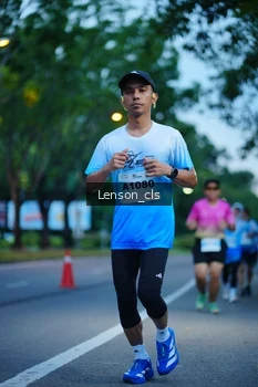 Runner Photo 2217533