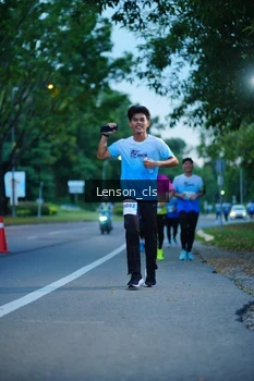 Runner Photo 2217753