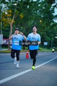 Runner Photo 2218042
