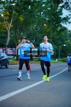 Runner Photo 2218050