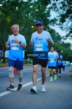 Runner Photo 2218078