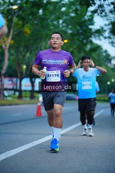 Runner Photo 2218095