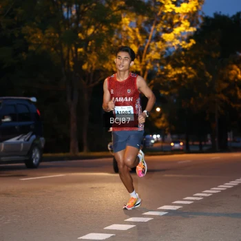 Runner Photo 2220079