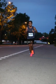 Runner Photo 2220087