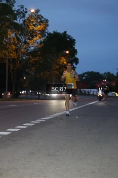 Runner Photo 2220136