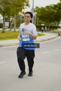 Runner Photo 2220558