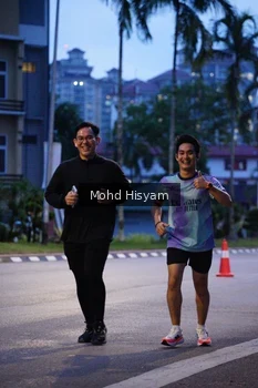 Runner Photo 2220964