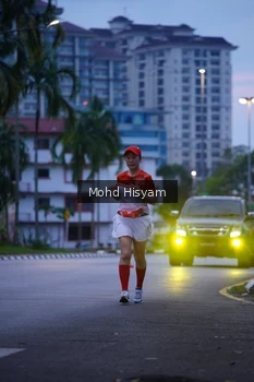 Runner Photo 2220977
