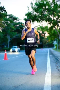 Runner Photo 2221059