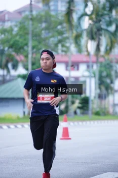 Runner Photo 2221140