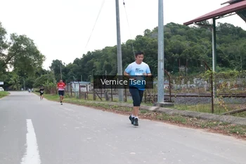 Runner Photo 2221154