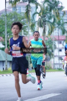 Runner Photo 2221171