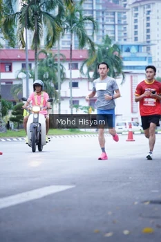 Runner Photo 2221178