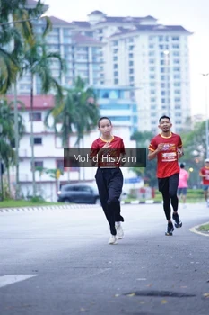Runner Photo 2221246