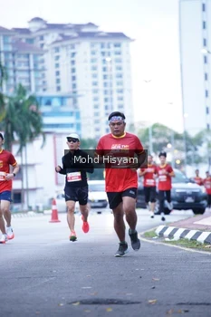 Runner Photo 2221386