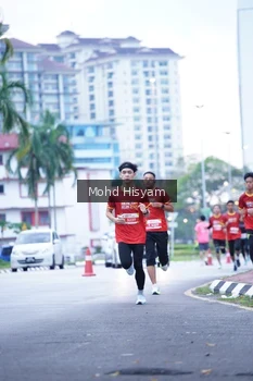 Runner Photo 2221417