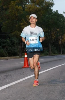 Runner Photo 2221570