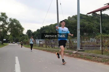 Runner Photo 2221674