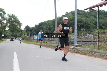 Runner Photo 2221717