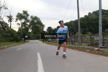Runner Photo 2221783