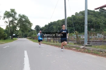 Runner Photo 2221811