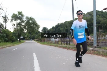 Runner Photo 2221852
