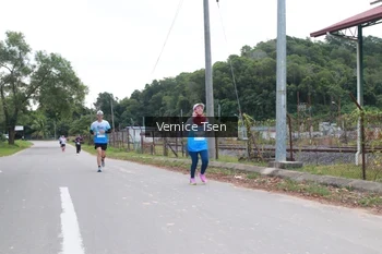 Runner Photo 2222110