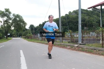 Runner Photo 2222220