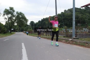 Runner Photo 2222456