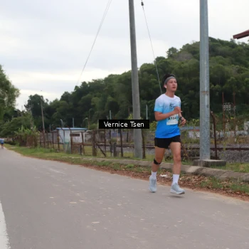 Runner Photo 2223300