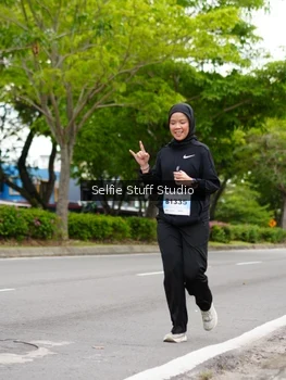 Runner Photo 2225398