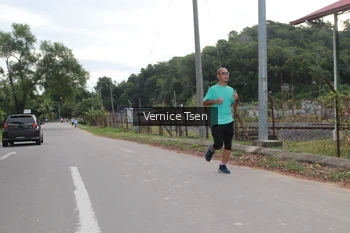 Runner Photo 2226541