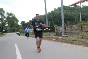 Runner Photo 2226740