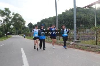 Runner Photo 2227112
