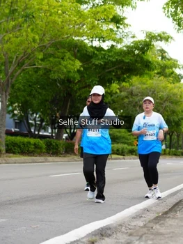 Runner Photo 2227531