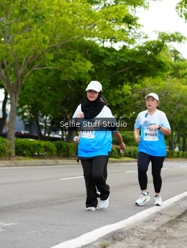 Runner Photo 2227542