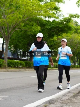 Runner Photo 2227546