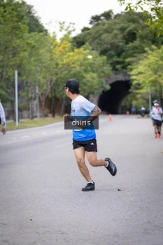 Runner Photo 2228432