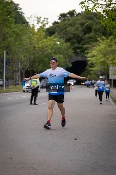 Runner Photo 2228899