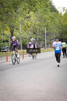 Runner Photo 2228980