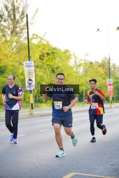 Runner Photo 2228981