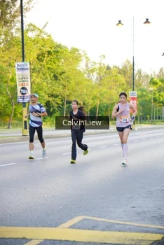 Runner Photo 2229009