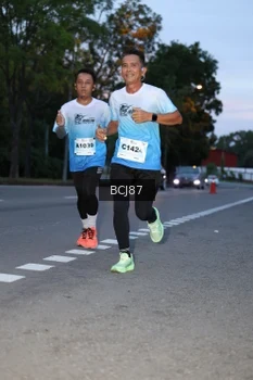 Runner Photo 2229311