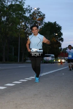 Runner Photo 2229372