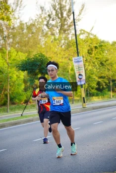 Runner Photo 2229855