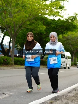 Runner Photo 2230026
