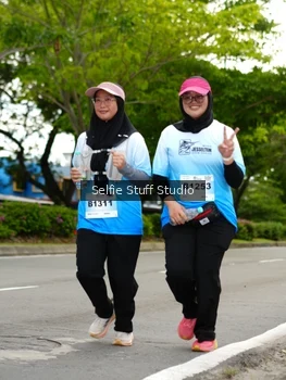 Runner Photo 2230075